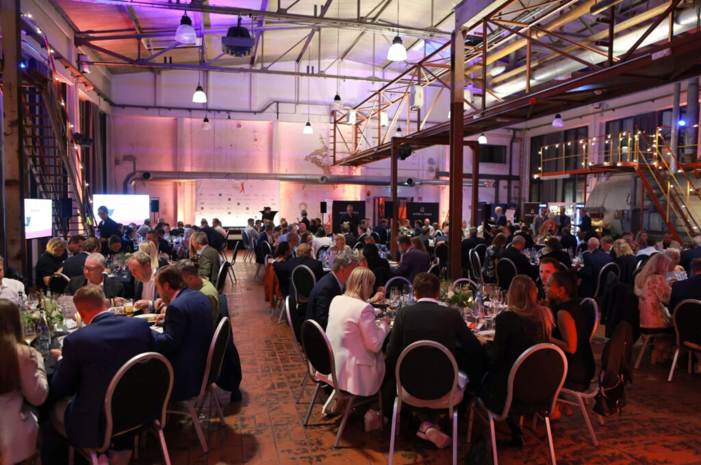 20251015JG-Charity-Trophy-2560-x1696-9-2048x1357