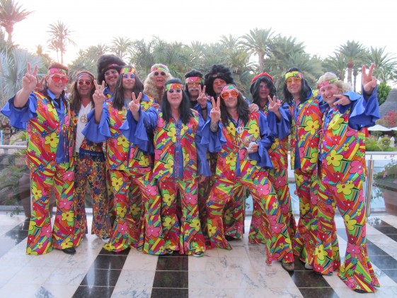 Flower-Power-Handball--561x421